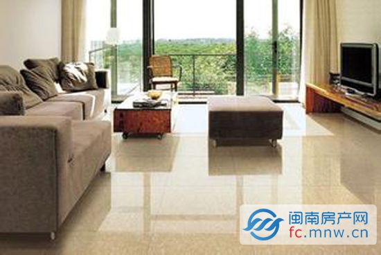 客厅瓷砖卧室木地板效果图 0216531268c13d84318449.jpg