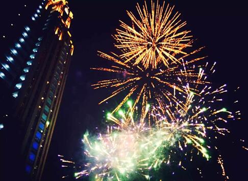 惊艳!建发珑玥湾开盘答谢宴暨大型烟花秀圆满谢幕-闽南房产网